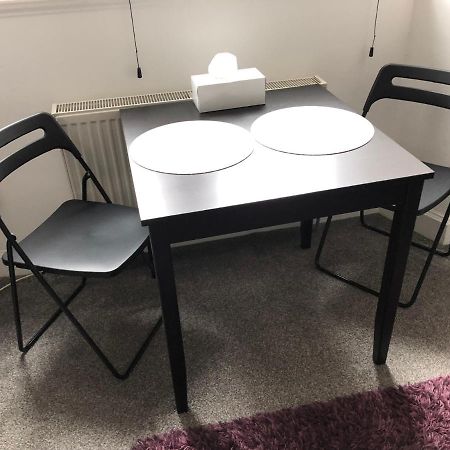 אדינבורו One Bedroom Flat On Ground Floor מראה חיצוני תמונה